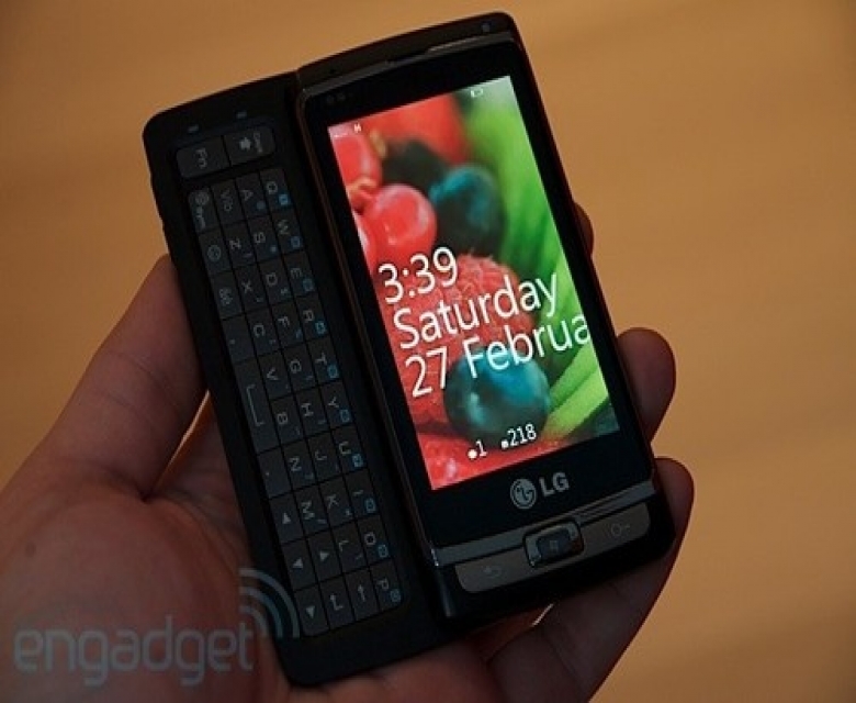 أول جهاز يستخدم تطبيق Windows Phone 7 Series