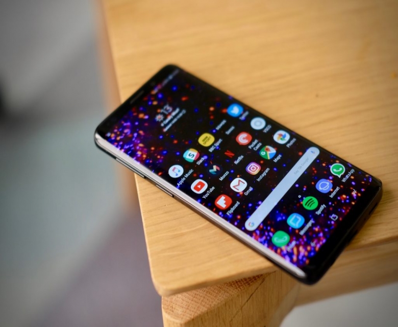 فترة قصيرة .. سلسلة هواتف Galaxy S9 Series تبدأ بتلقي تحديث Samsung One UI 2.5