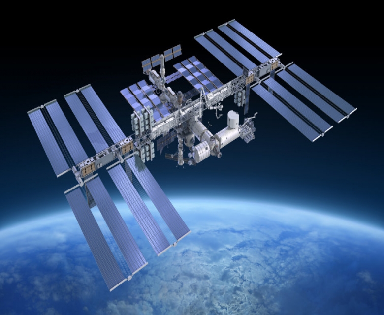 البث المباشر لدوران محطة الفضاء الدولية حول الأرض